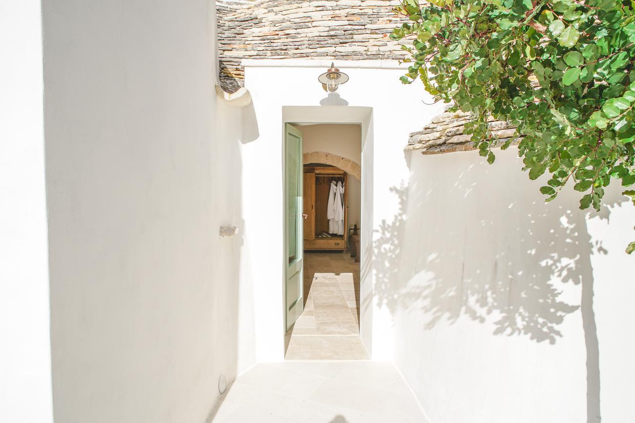 Trullo Essenza-Trulli Anti Charme & Relax Bed & Breakfast Alberobello Bagian luar foto
